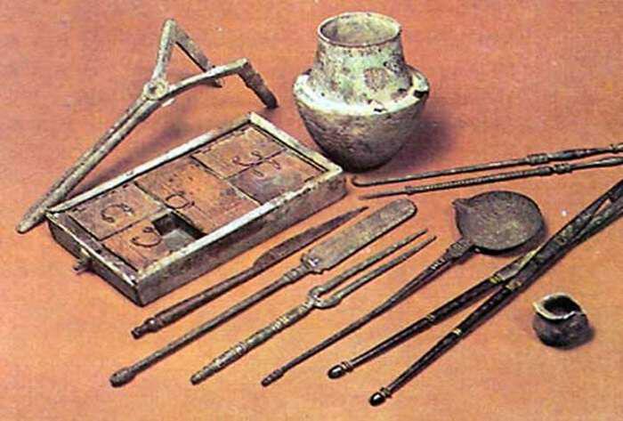 2.500 ετών ιατρικά εργαλεία!!