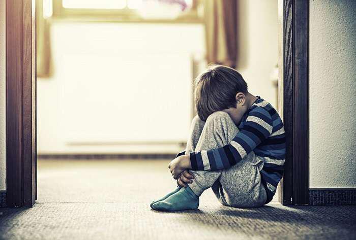 Κακοποίηση: Γονείς που προβάλλουν τις διαταραχές τους στα παιδιά τους