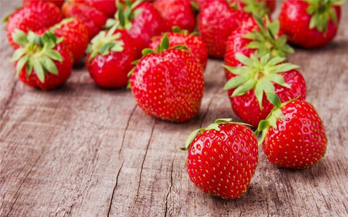10 λόγοι για να τρώτε πολλές φράουλες