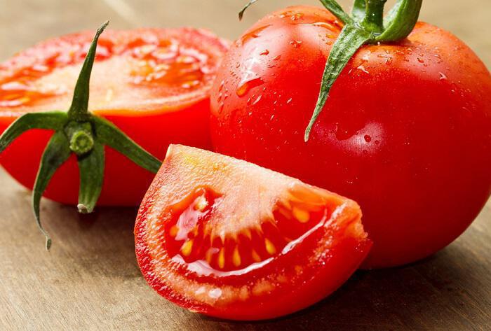 15 πολύτιμα οφέλη της ντομάτας