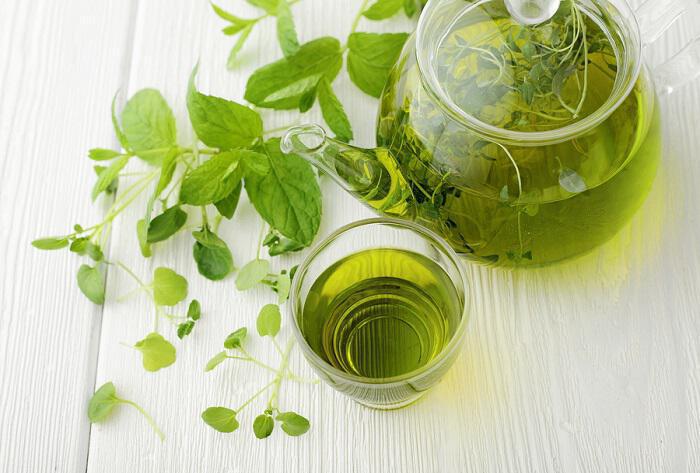 Πράσινο τσάι, θαυματουργή δράση ενάντια σε καρκίνο, καρδιαγγειακά και τερηδόνα