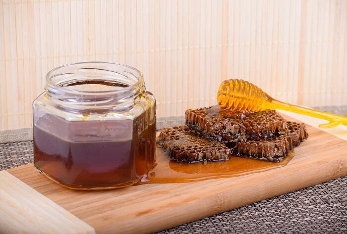 Μέλι και Κηρήθρα: Πως ωφελούν την υγεία