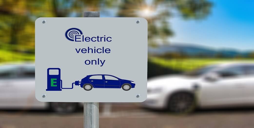 Πόσο «καθαρά» είναι τα ηλεκτρικά αυτοκίνητα~Τί είναι τελικά καλύτερο για το περιβάλλον;